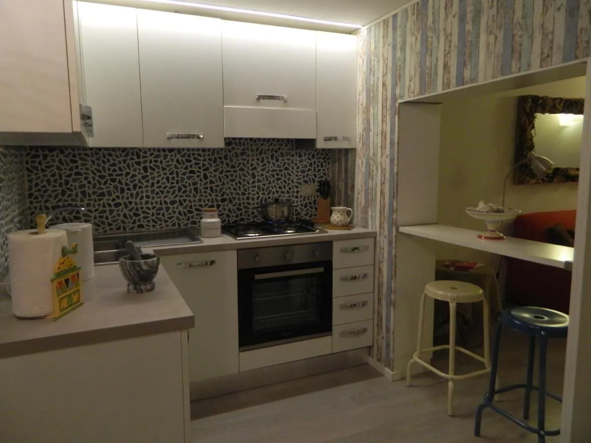 Appartamento Ninì Short lets Napoli Italia
